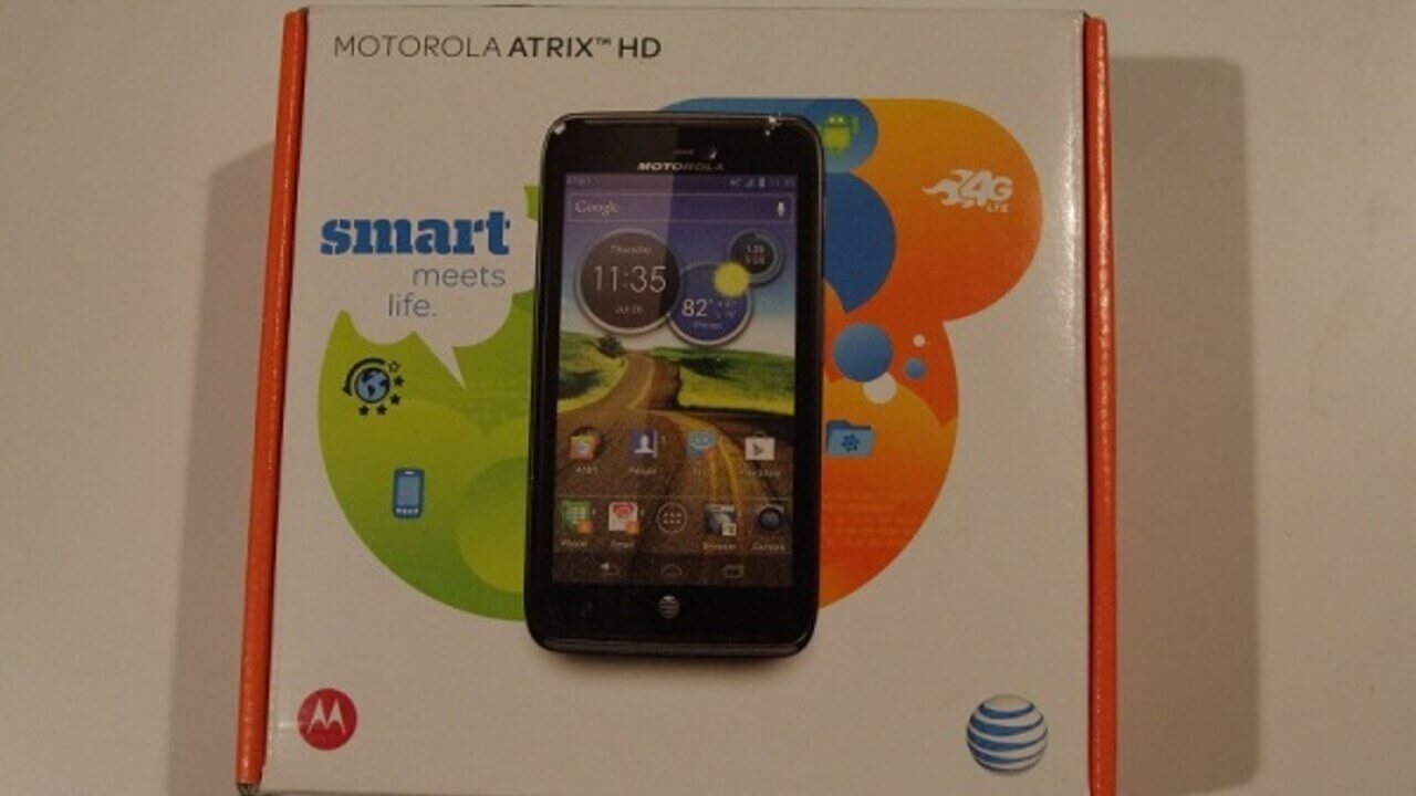 「Motorola Atrix HD（MB886）」が届きました