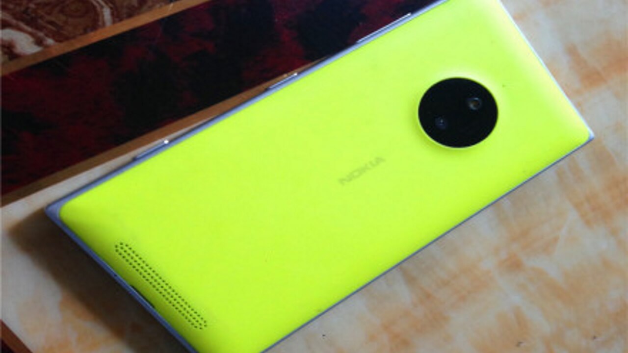Lumia 830の実機画像がリーク