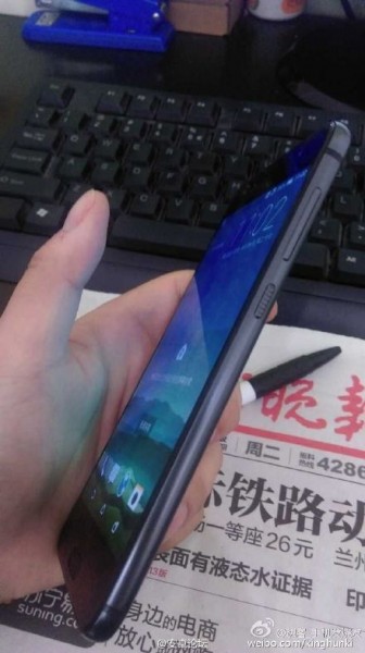 HTC One A9-3