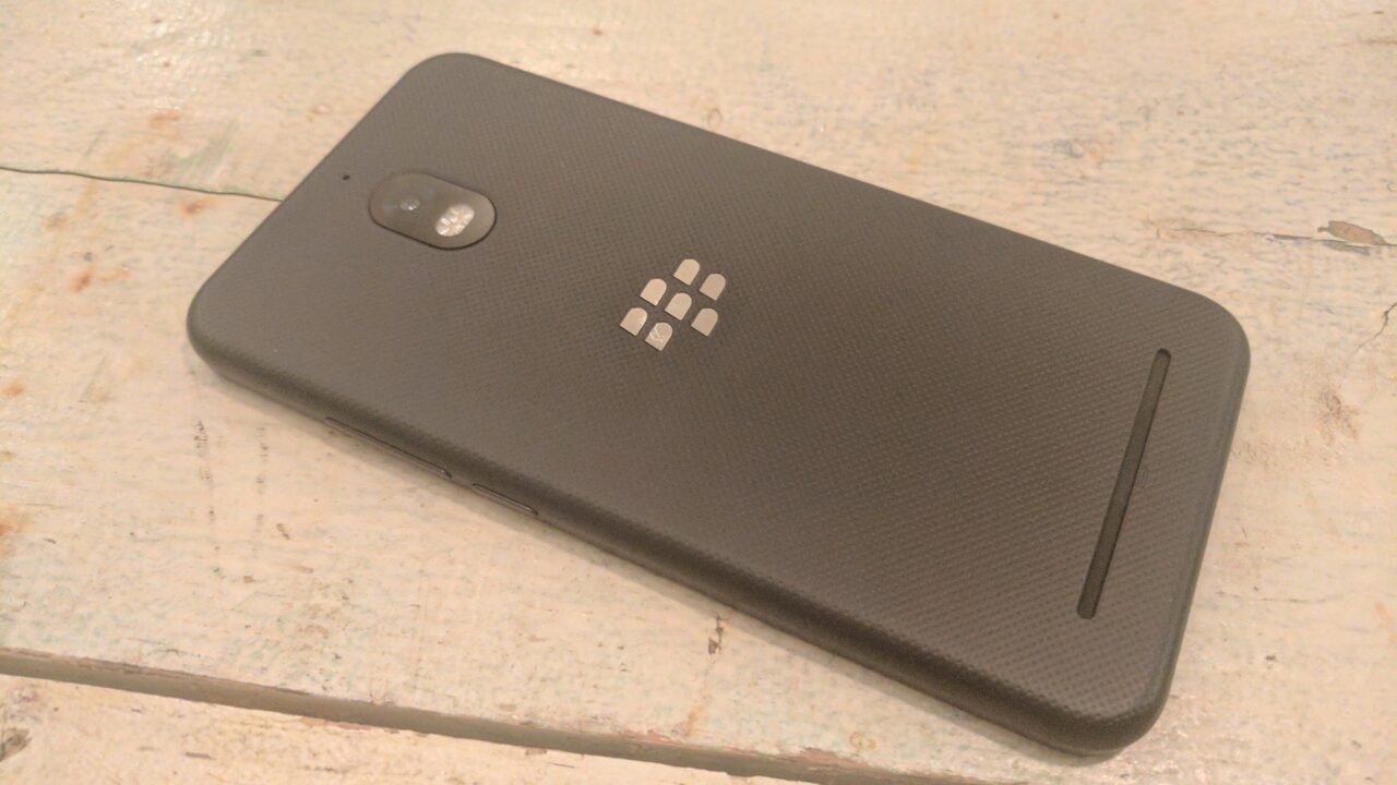 Android 7.0搭載「BlackBerry Aurora（BBC100-1）」レビュー