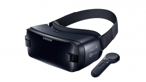 米AmazonにGalaxy新型VRヘッドセット「Gear VR with Controller」入荷