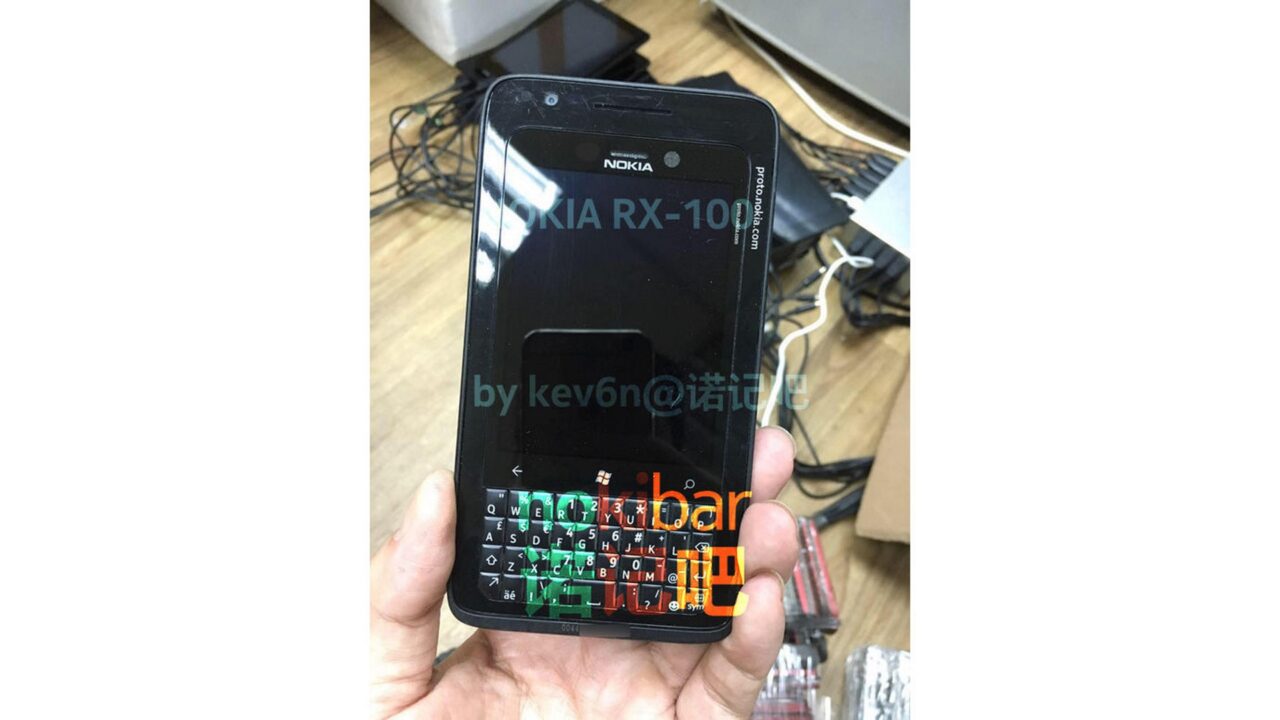 KEYone型キーボード搭載Nokia製プロトタイプスマートフォン写真